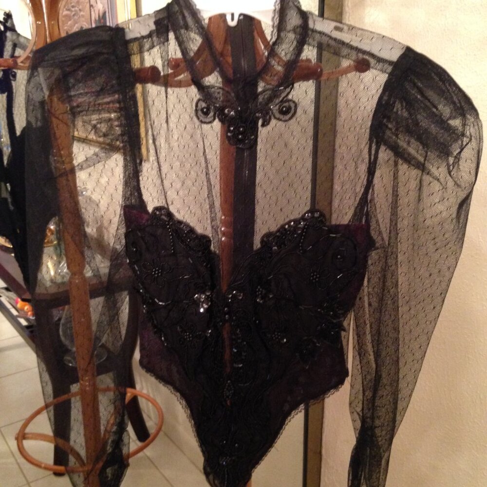 SEXY BLACK GOWN SIZE 7/8